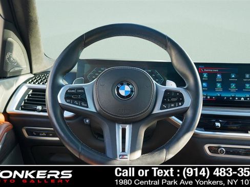 Used 2024 BMW X7 M60i w/ Executive Package image 26