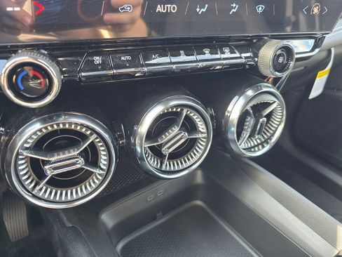 New 2026 Chevrolet Blazer EV LT image 25