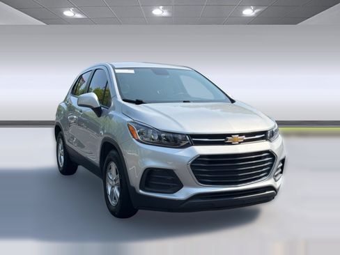 Used 2019 Chevrolet Trax LS FWD image 7