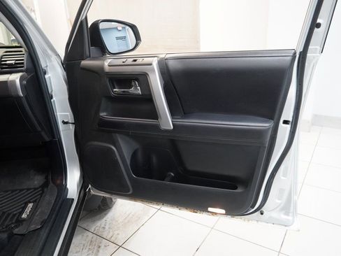 Used 2019 Toyota 4Runner SR5 image 30