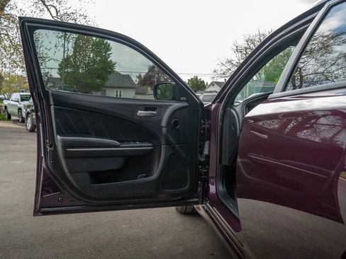 Used 2022 Dodge Charger Scat Pack RWD image 16