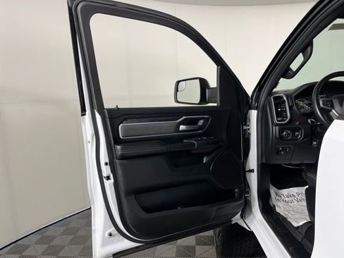 Used 2023 RAM 1500 Big Horn AWD/4WD image 15