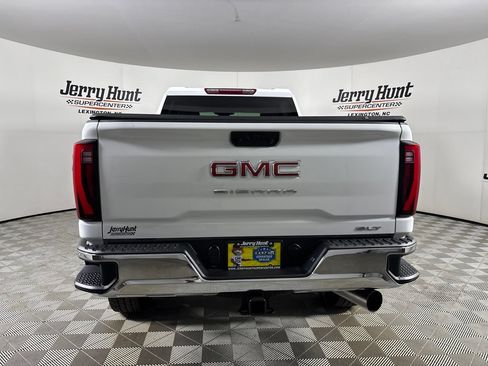 Used 2026 GMC Sierra 2500 SLT w/ SLT Convenience Package AWD/4WD image 5