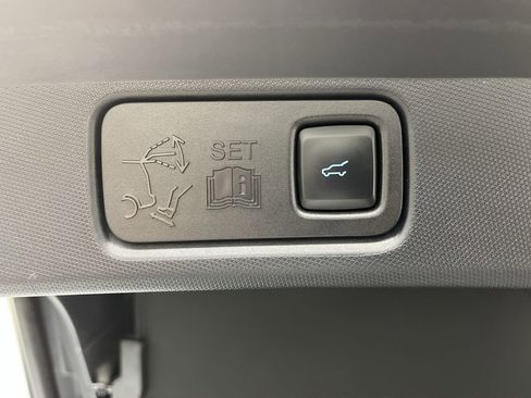 Used 2022 Ford Mustang Mach-E GT image 34