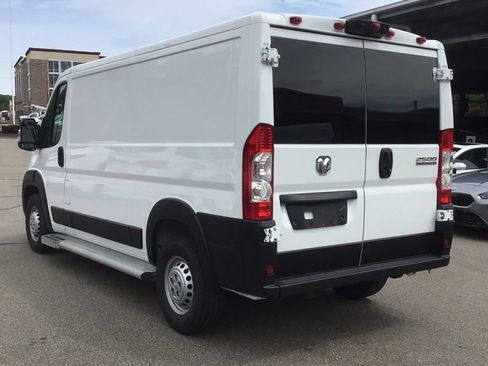 Used 2025 RAM ProMaster 2500 w/ U-Haul Equipment Group FWD image 3