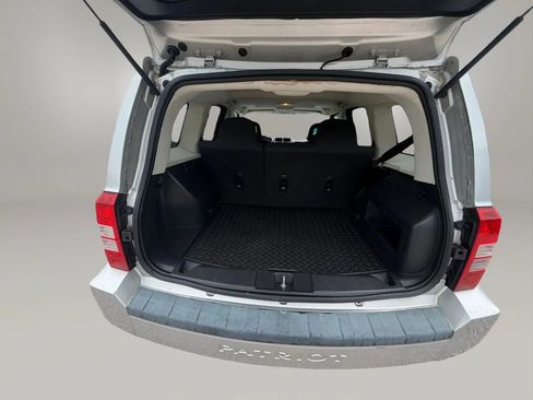 Used 2008 Jeep Patriot Sport FWD image 17