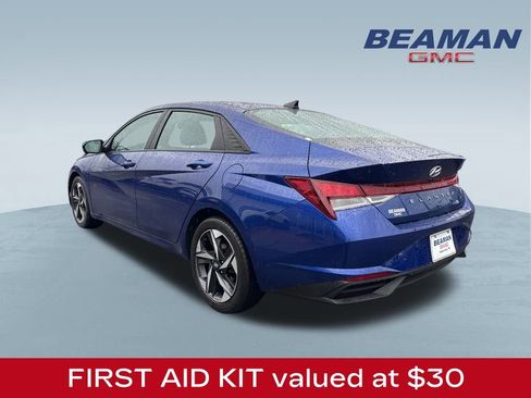 Used 2023 Hyundai Elantra SEL w/ Convenience Package image 5