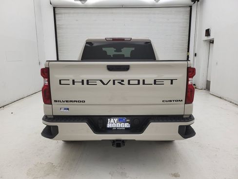 New 2026 Chevrolet Silverado 1500 Custom w/ LPO, Dark Essentials Package image 12