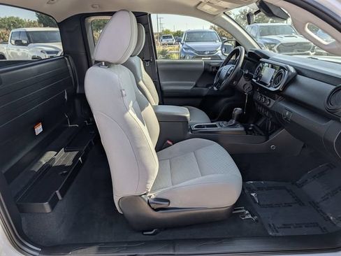 Used 2022 Toyota Tacoma SR RWD image 26