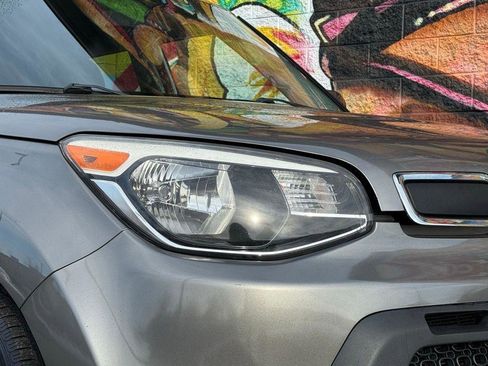 Used 2016 Kia Soul Base w/ Convenience Package image 8