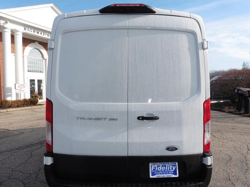Used 2023 Ford Transit 250 Medium Roof image 19
