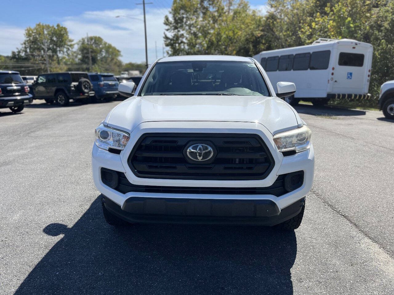 Used 2019 Toyota Tacoma SR w/ SR Convenience Package RWD image 14