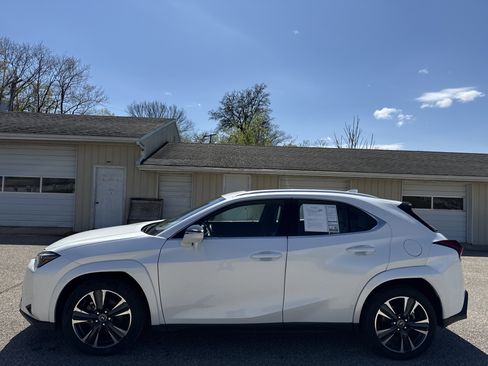 Used 2025 Lexus UX 300h AWD w/ Cold Area Package image 41