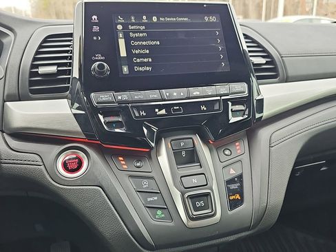 Used 2023 Honda Odyssey Sport image 23