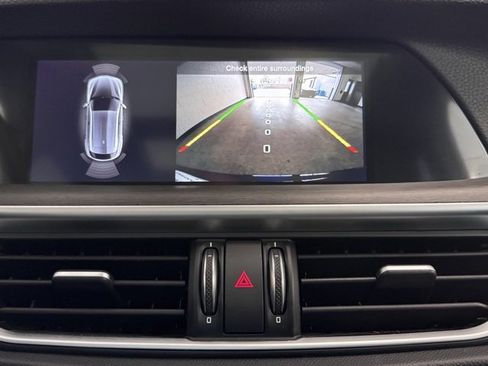 Used 2021 Alfa Romeo Stelvio Ti image 17