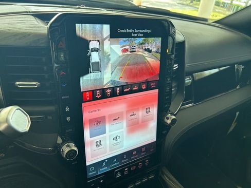 Used 2025 RAM 2500 Limited image 9