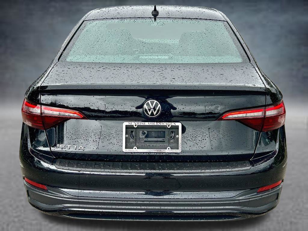Certified 2024 Volkswagen Jetta Sport FWD image 6
