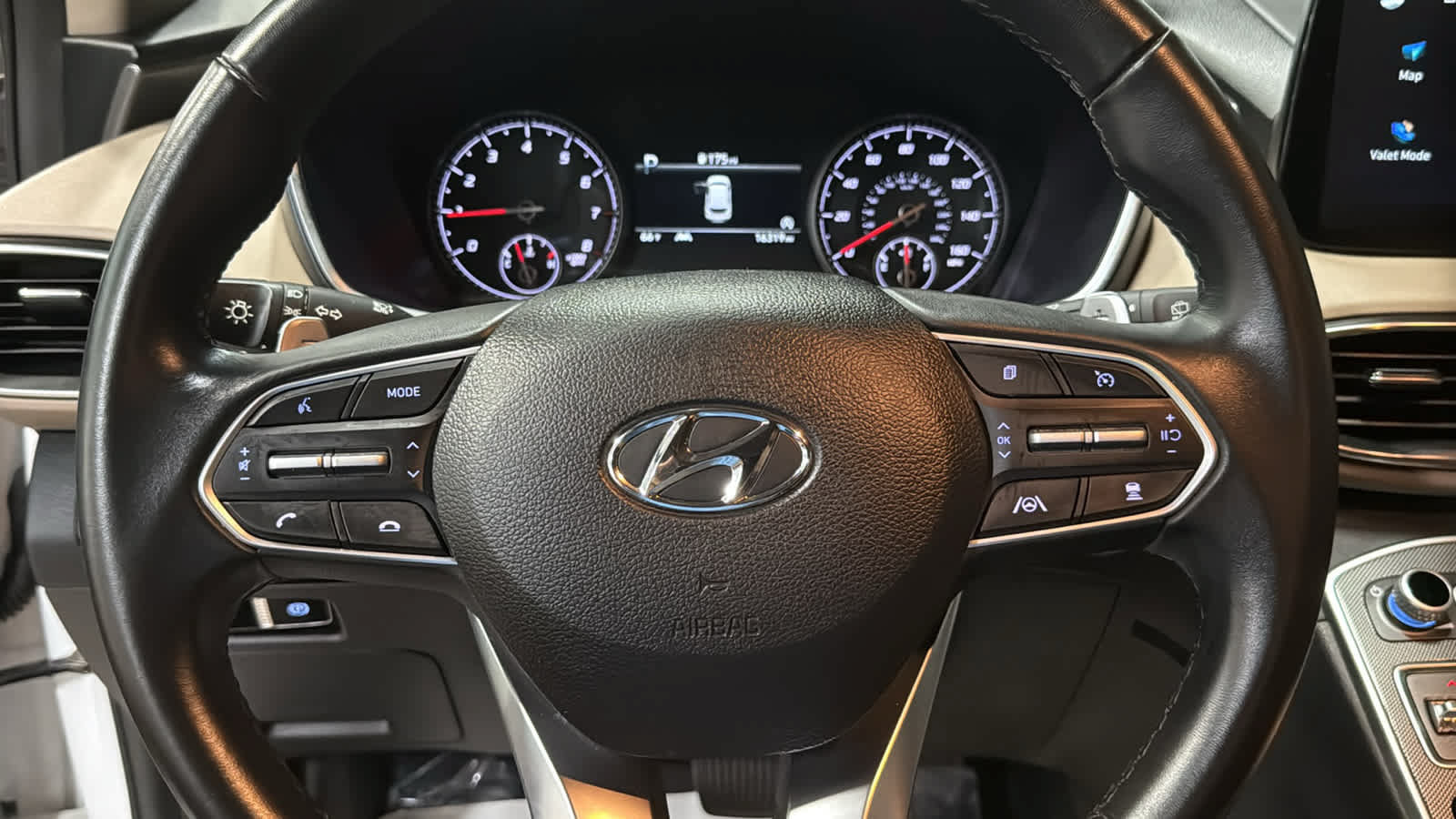 Used 2023 Hyundai Santa Fe SEL AWD/4WD image 11