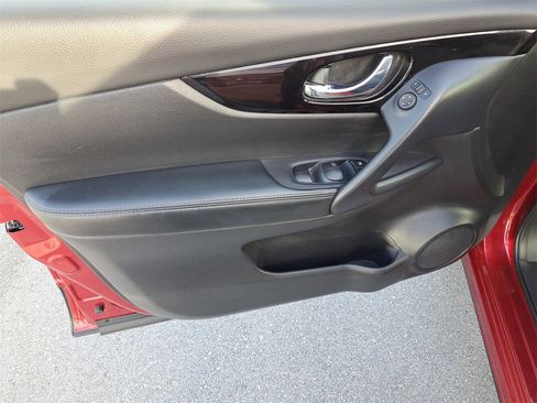 Certified 2022 Nissan Rogue Sport SV image 15