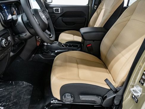 New 2026 Jeep Gladiator Sport image 8