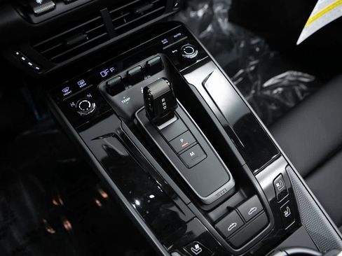 New 2026 Porsche 911 Targa 4S image 22