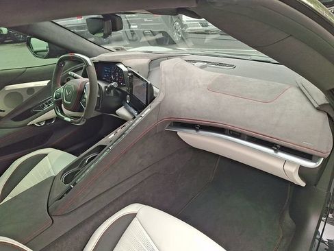 Used 2023 Chevrolet Corvette Z06 RWD image 18
