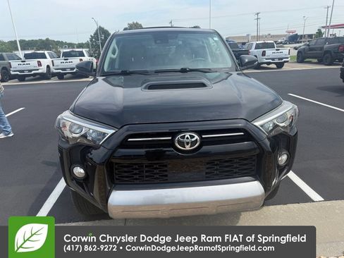 Used 2020 Toyota 4Runner TRD Off-Road Premium w/ Moonroof Package AWD/4WD image 1