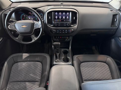 Used 2021 Chevrolet Colorado Z71 w/ Z71 Midnight Edition image 12