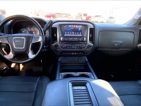 Used 2018 GMC Sierra 2500 Denali w/ Duramax Plus Package image 15
