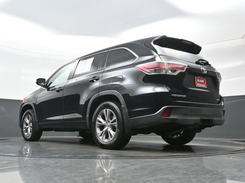 Used 2014 Toyota Highlander Plus AWD/4WD image 29