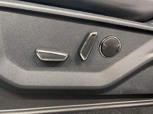 New 2025 Ford F150 Lightning Lariat image 29