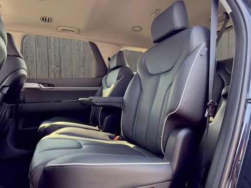 Used 2024 Hyundai Palisade SEL w/ Premium Package FWD image 14