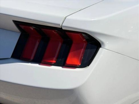 Used 2024 Ford Mustang Coupe RWD image 10