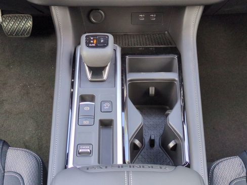 New 2026 Nissan Pathfinder SV FWD image 19