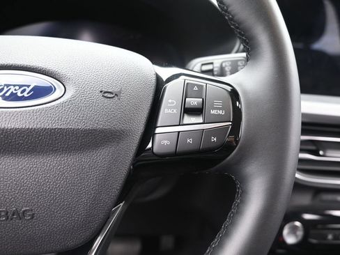 Used 2025 Ford Escape Platinum AWD/4WD image 30