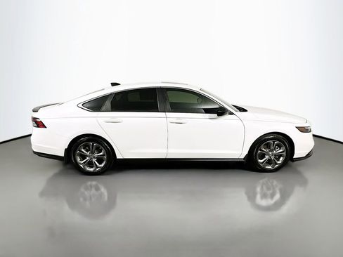 Used 2024 Honda Accord Sport image 7