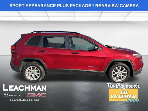 Used 2017 Jeep Cherokee Sport image 2
