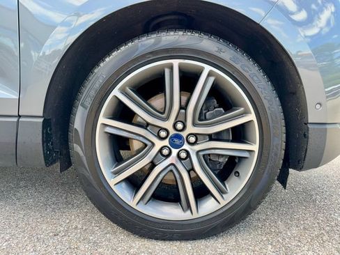 Used 2021 Ford Edge Titanium w/ Equipment Group 301A AWD/4WD image 34