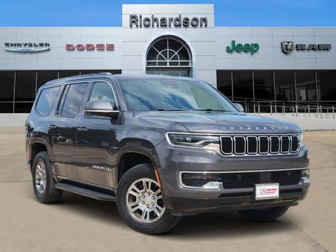 Used 2022 Jeep Wagoneer Series I AWD/4WD image 1