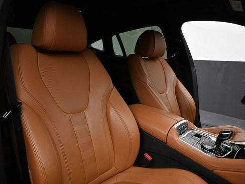 Used 2021 BMW X6 sDrive40i w/ M Sport Package image 22