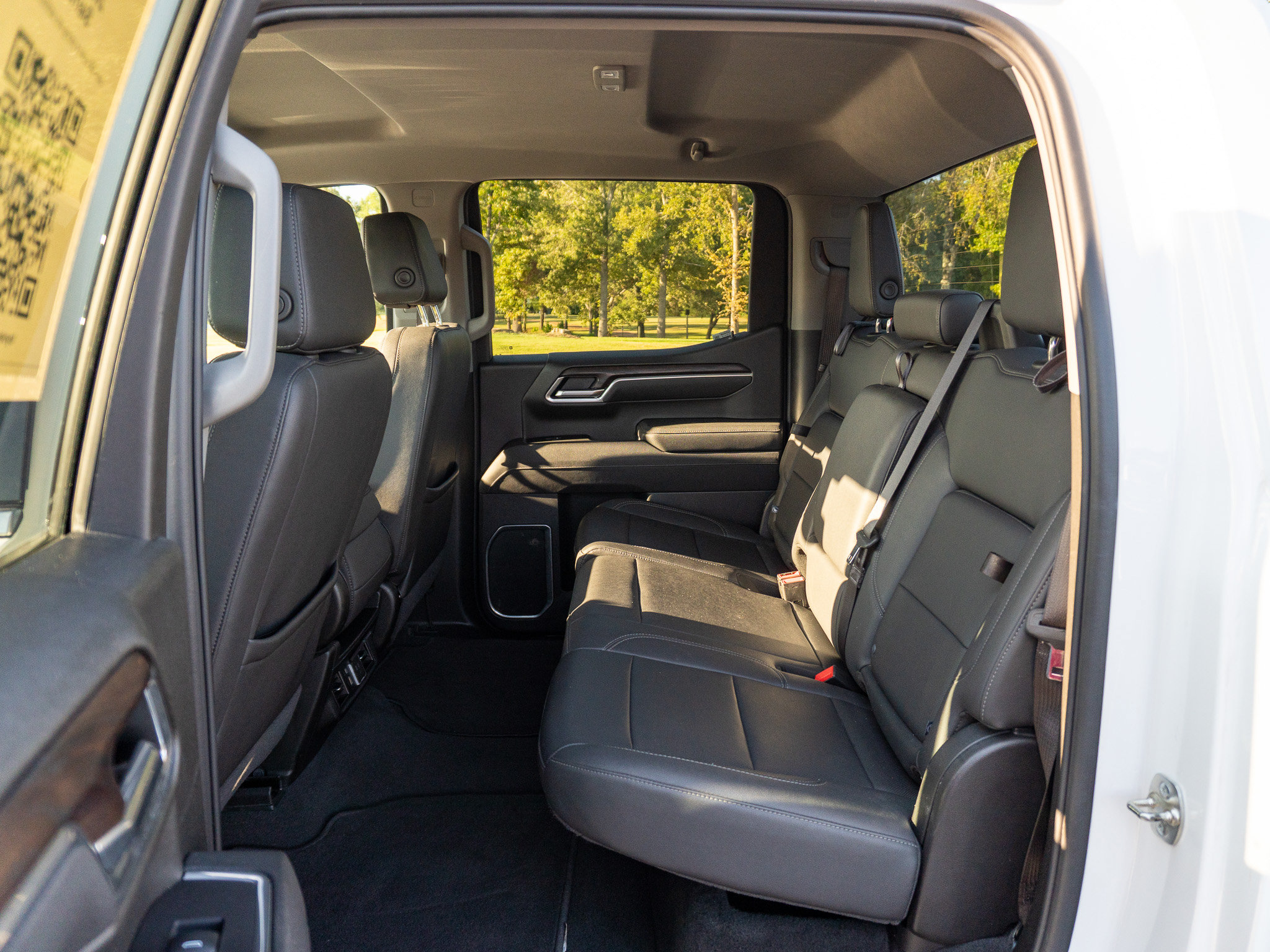 Used 2025 GMC Sierra 1500 SLT AWD/4WD image 15
