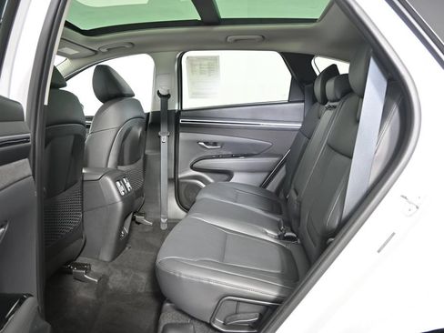 Used 2022 Hyundai Tucson Limited AWD/4WD image 18
