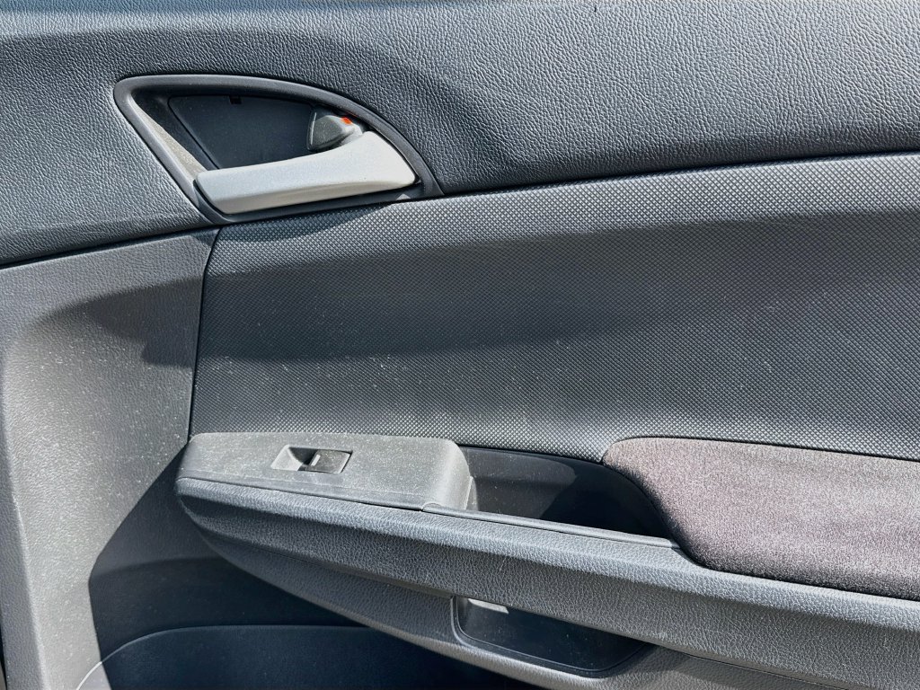 Used 2011 Honda Accord SE image 38