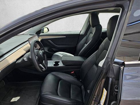 Used 2023 Tesla Model 3 Standard Range RWD image 9