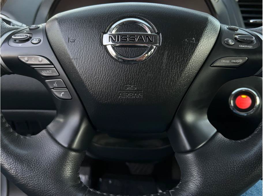 Used 2019 Nissan Pathfinder SV w/ SV Tech Package AWD/4WD image 13