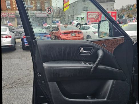 Used 2020 Nissan Armada SL w/ Premium Package image 13