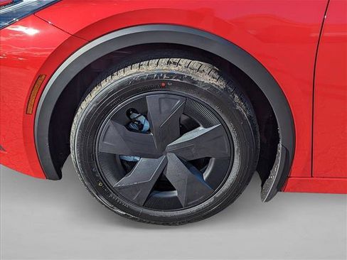 New 2026 Toyota Prius Plug-In Hybrid image 10