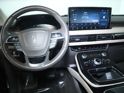 Used 2023 Lincoln Nautilus Reserve w/ Monochromatic Package AWD/4WD image 31