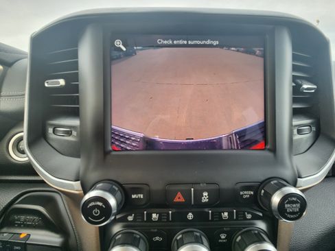 Used 2020 RAM 2500 Laramie image 17