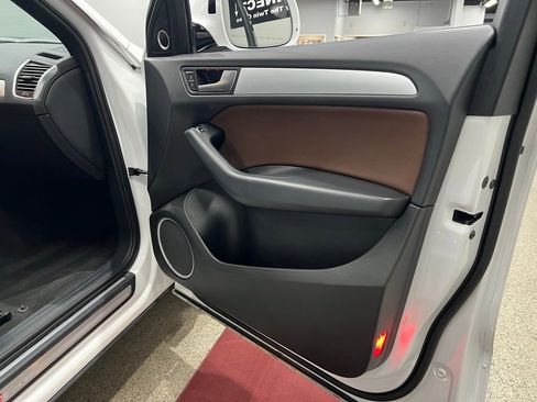 Used 2017 Audi Q5 2.0T Premium Plus image 32